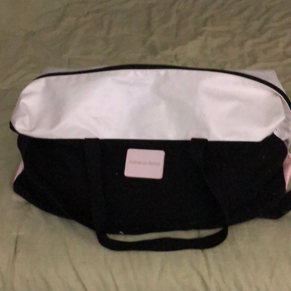 Victoria secret tote bag.